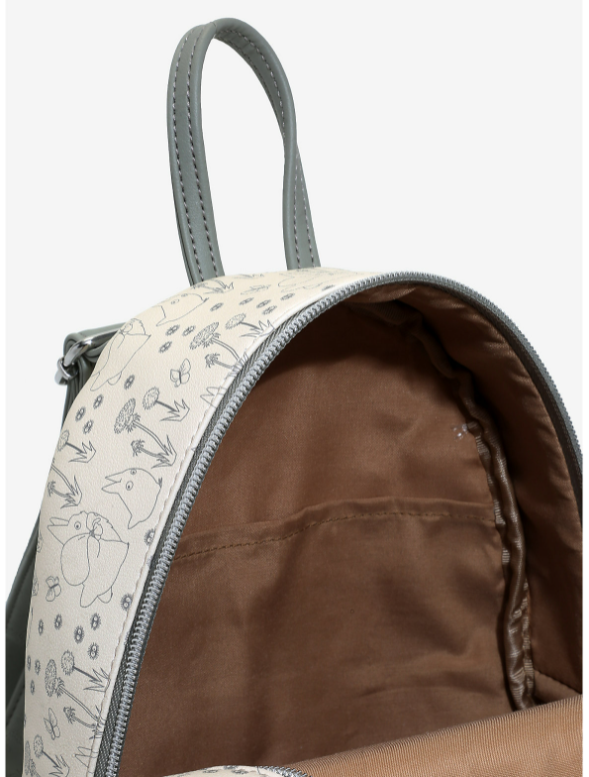 chez-rhox-geek-stop-mini-backpack-studio-ghibli-my-neighbour-totoro-mei-under-the-rain-loungefly-4.png