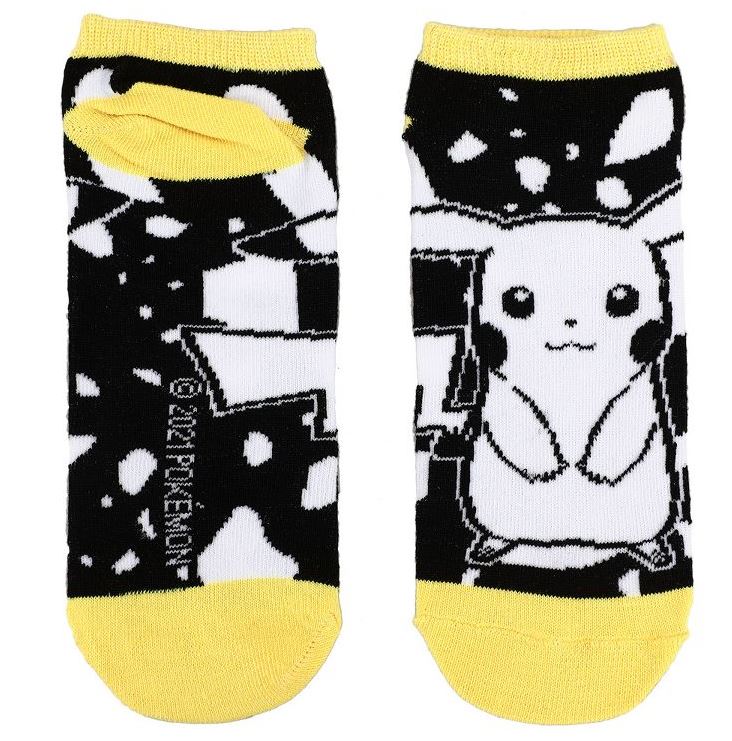 chez-rhox-geek-stop-socks-pokemon-pikachu-bulbasaur-charmander-squirtle-gengarblack-and-white-ankle-1.JPG