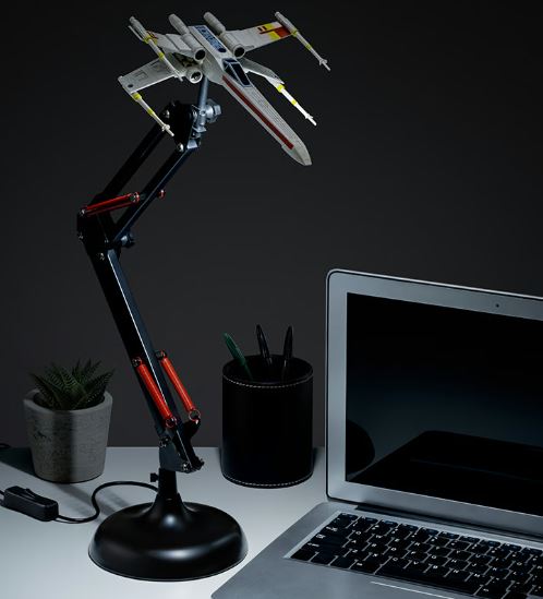 chez-rhox-geek-shop-lamp-star-wars-x-wing-led-posable-desk-light.JPG