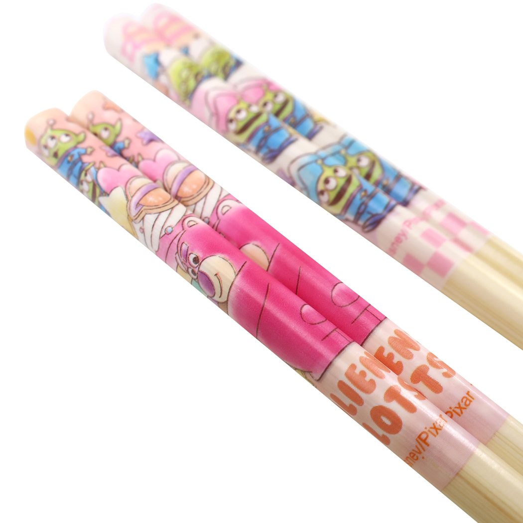 chez-rhox-le-geek-stop-utensils-chopsticks-disney-pixar-lotso-and-aliens-set-of-2-21cm-2.jpg