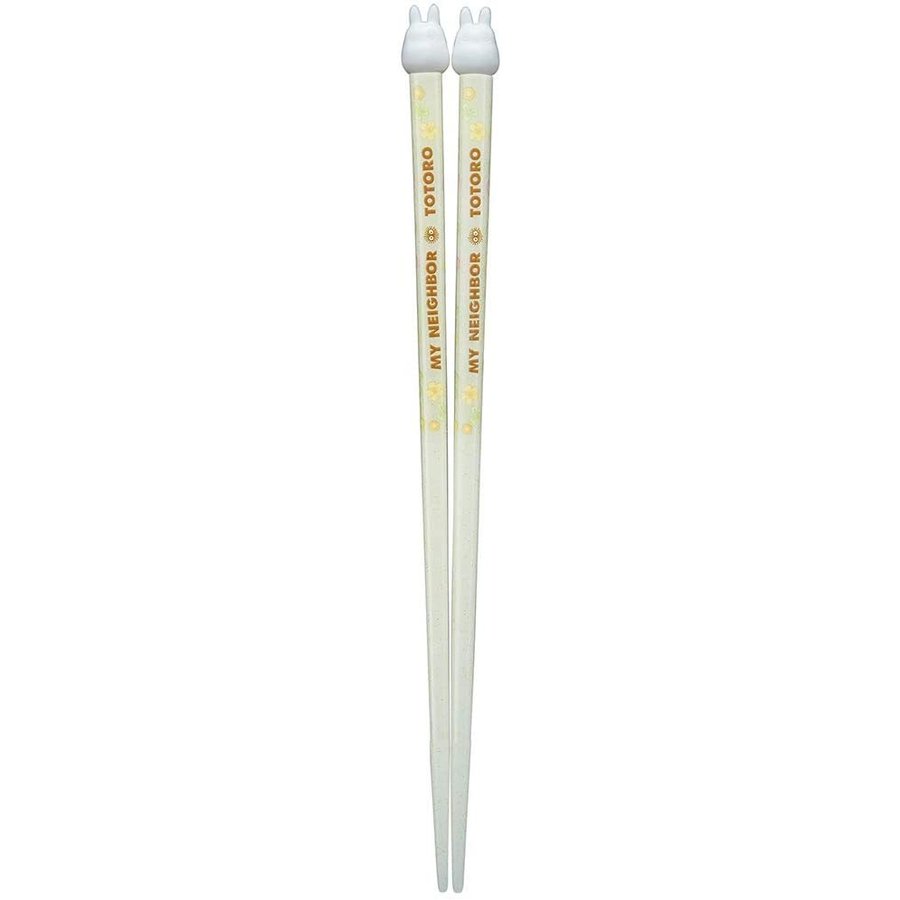 chez-rhox-geek-stop-chopsticks-studio-ghibli-my-neighbour-totoro-chibi-totoro-3d-with-clovers-and-yellow-flowers-21cm.jfif