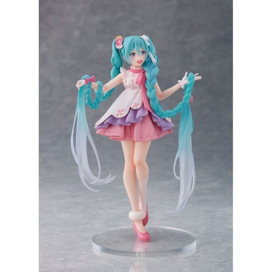 Figurine - Hatsune Miku 初音ミク- Wonderland Rapunzel 6"