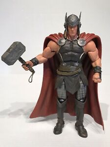 chez-rhox-geek-stop-figurine-Marvel-Select-The-Mighty-Thor-collection-casque.jpg