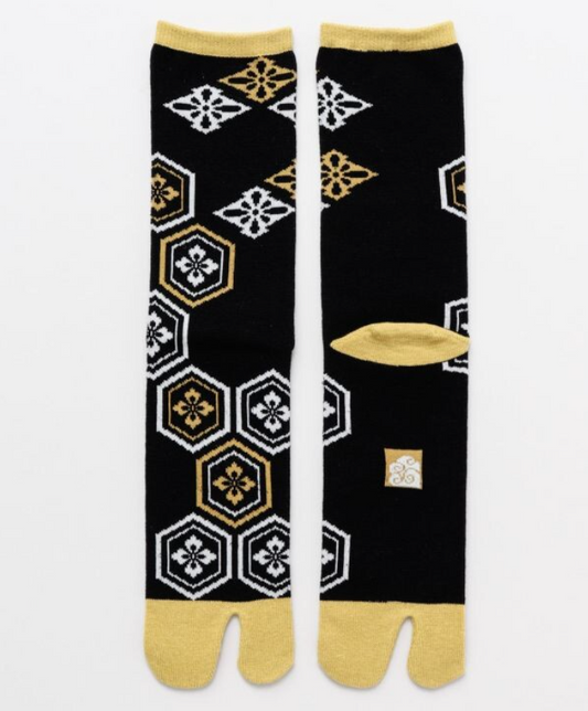 chez-rhox-geek-stop-socks-tabi-bunmei-pattern-turtoise-shell-black-and-gold-1-pair.png