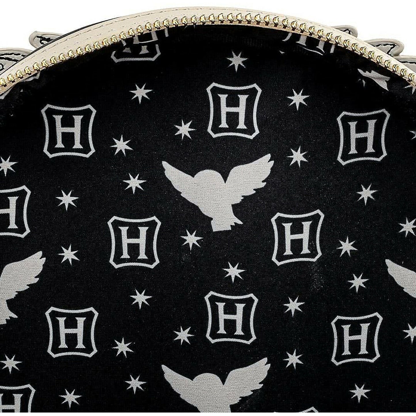 chez-rhox-geek-stop-mini-backpack-harry-potter-hedwig-with-letter-hogwarts-silhouette-faux-leather-loungefly-4.jpg