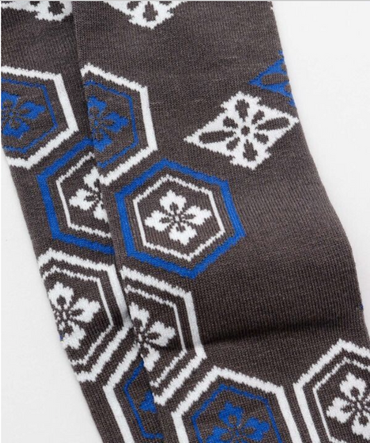 chez-rhox-geek-stop-socks-tabi-bunmei-pattern-turtoise-shell-blue-and-grey-1-pair-2.png