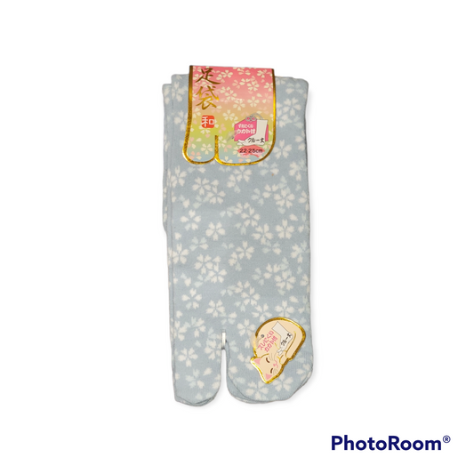 chez-rhox-geek-stop-socks-tabi-sakura-flower-pattern-white-and-blue-22-25cm.png