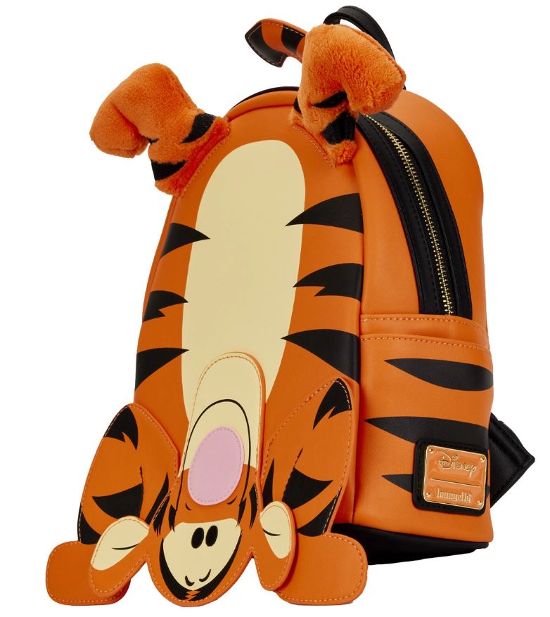 chez-rhox-geek-stop-backpack-disney-winnie-the-pooh-tigger-cartwheel-fake-leather-2.JPG